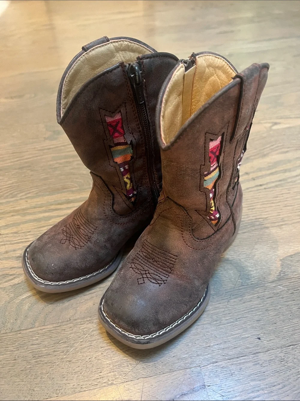 GIRLS TODDLER BROWN VINTAGE VAMP size 8